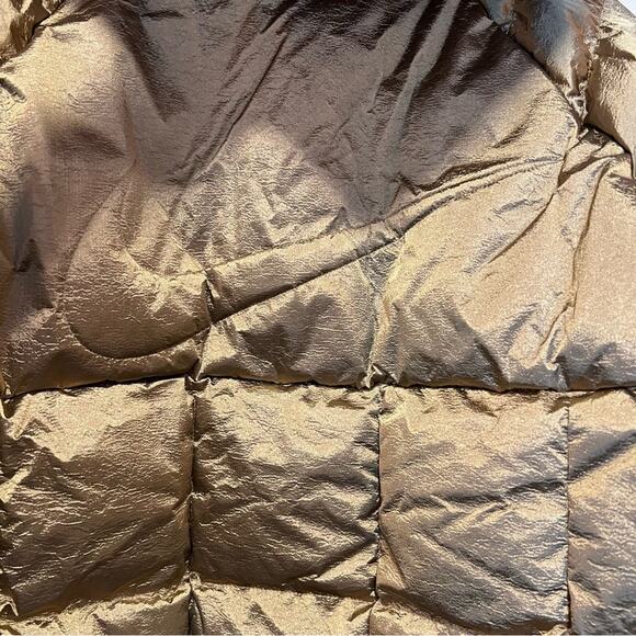 Nike Sportswear Women's Swoosh Puffer Shine PrimaLoft Jacket Large Gold Metallic - Picture 8 of 11